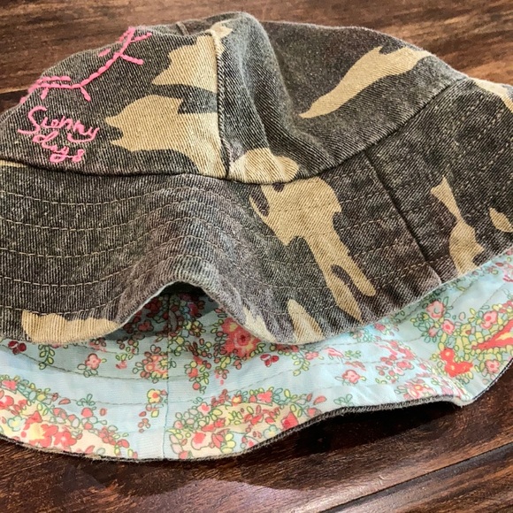 Reversible Floppy hat - Picture 5 of 5